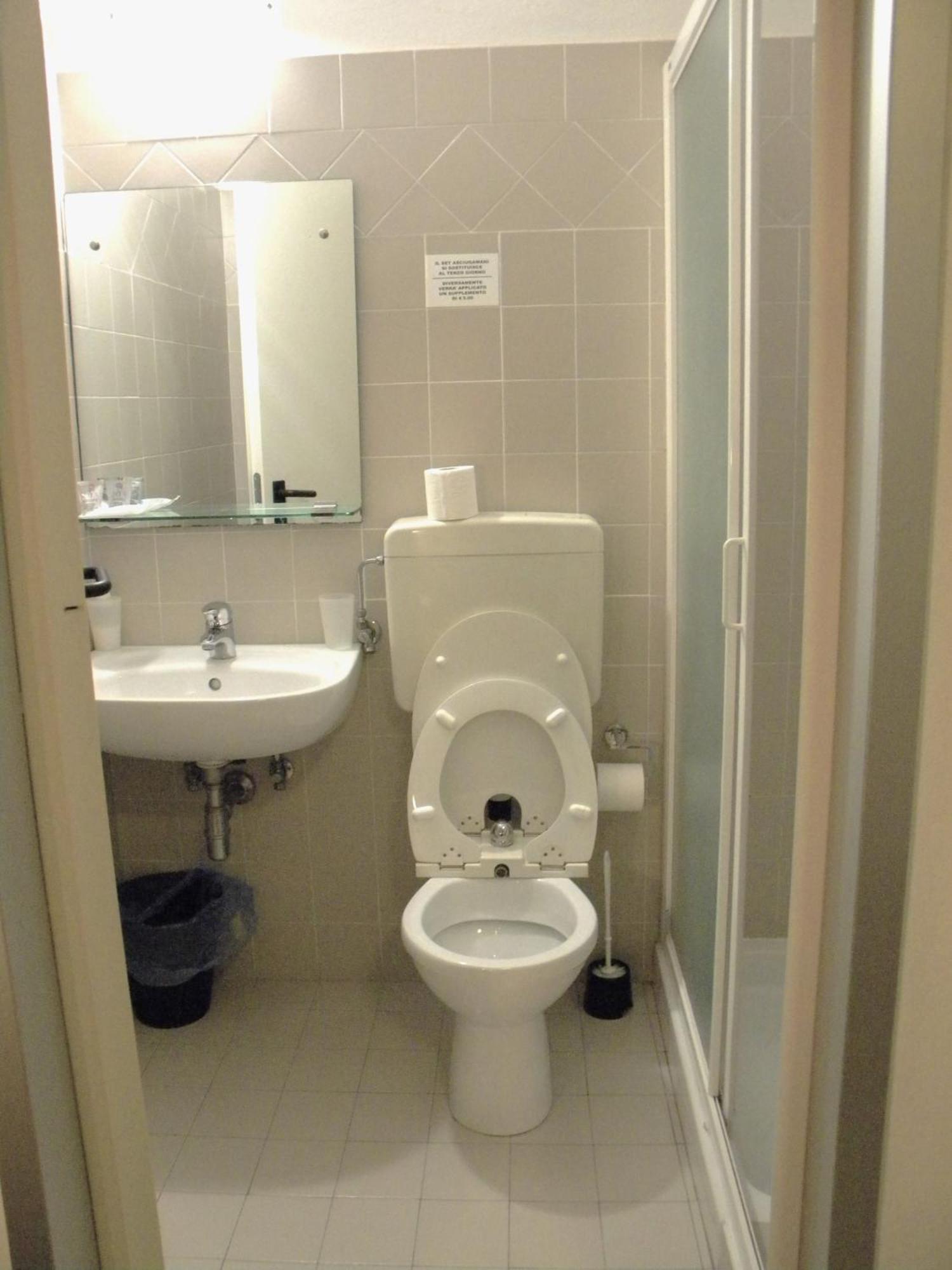 Wuhostel تّشيرفييا المظهر الخارجي الصورة